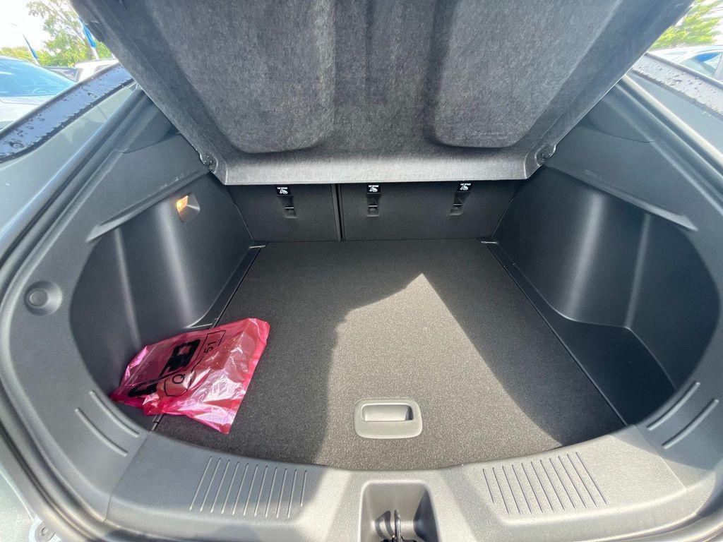 new 2025 Buick Envista car, priced at $23,440