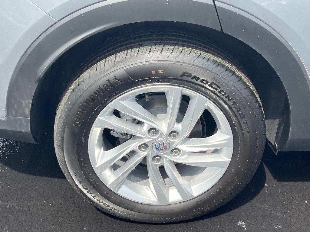 new 2025 Buick Envista car, priced at $23,440