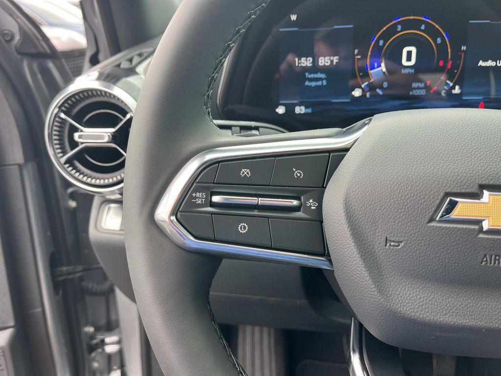 new 2026 Chevrolet Equinox car, priced at $29,995