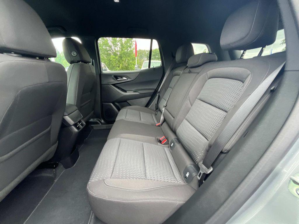 new 2026 Chevrolet Equinox car, priced at $29,995