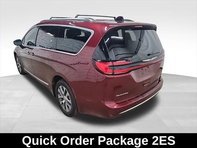 used 2023 Chrysler Pacifica car, priced at $40,821