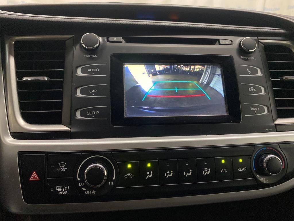 used 2018 Toyota Highlander car, priced at $14,182