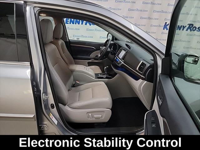 used 2015 Toyota Highlander car, priced at $18,500