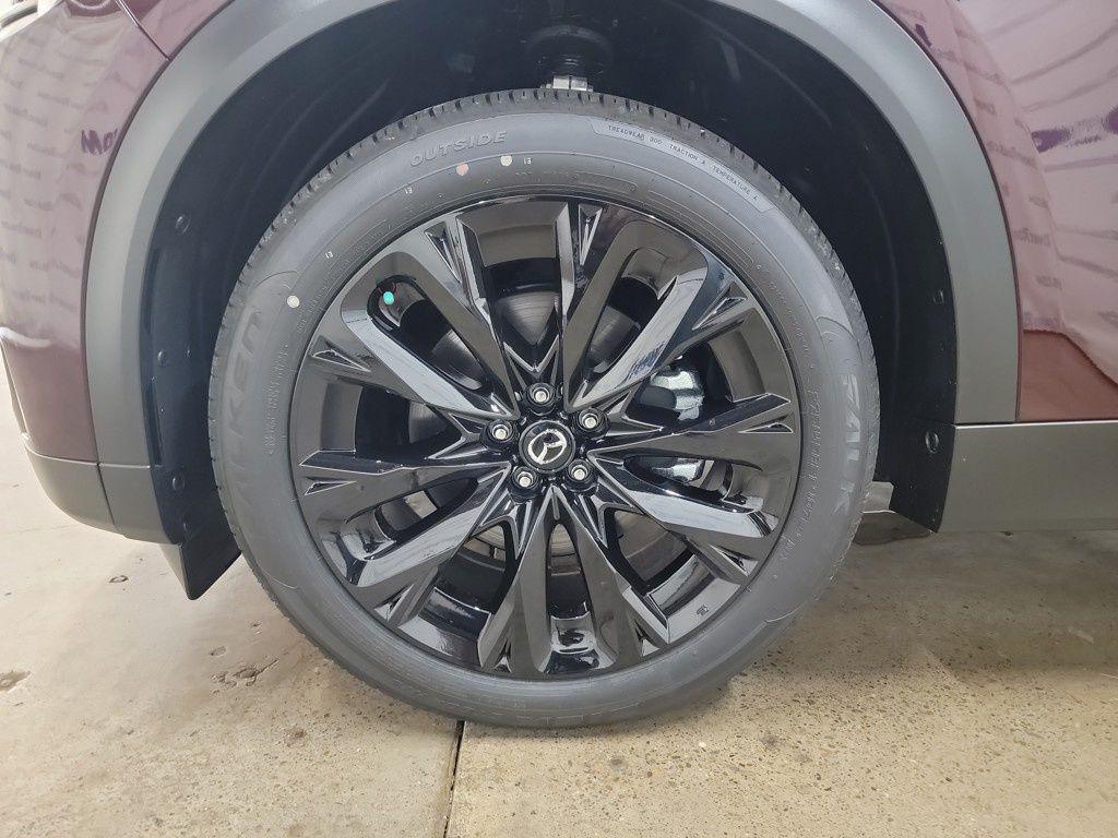 new 2025 Mazda CX-90 car, priced at $46,185