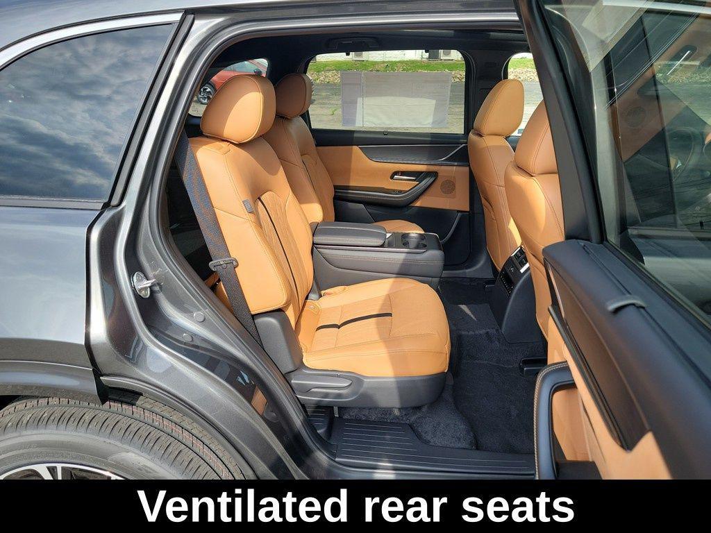 new 2025 Mazda CX-90 car, priced at $58,303