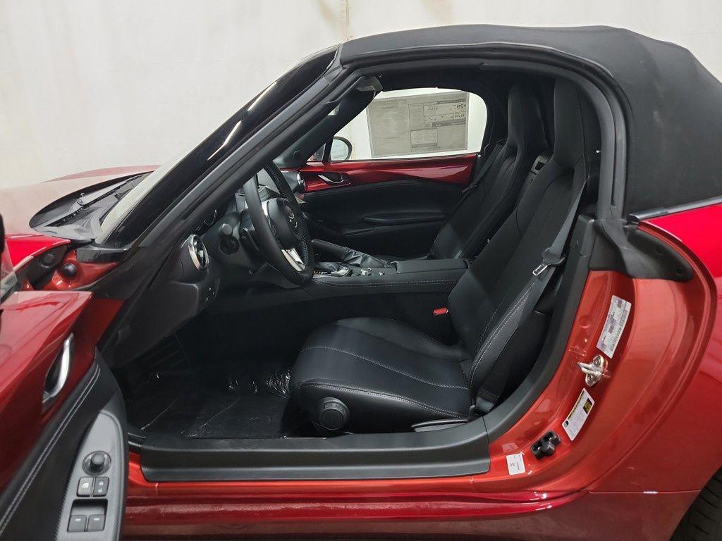 new 2025 Mazda MX-5 Miata car, priced at $36,862