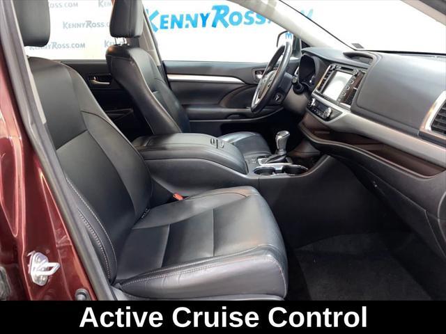 used 2018 Toyota Highlander car, priced at $24,448