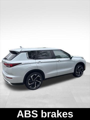 used 2022 Mitsubishi Outlander car, priced at $24,965