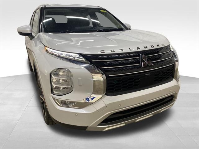 used 2022 Mitsubishi Outlander car, priced at $24,324