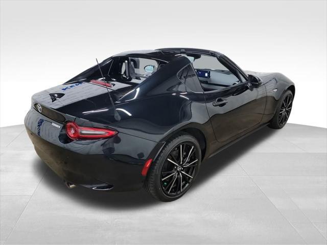 new 2025 Mazda MX-5 Miata RF car, priced at $39,237