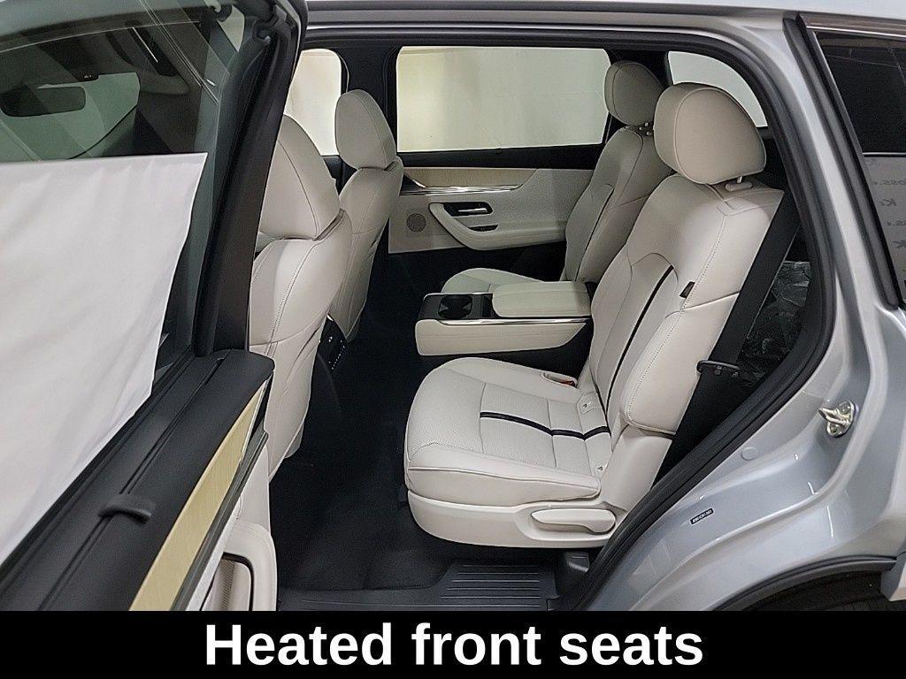 new 2024 Mazda CX-90 car, priced at $52,500