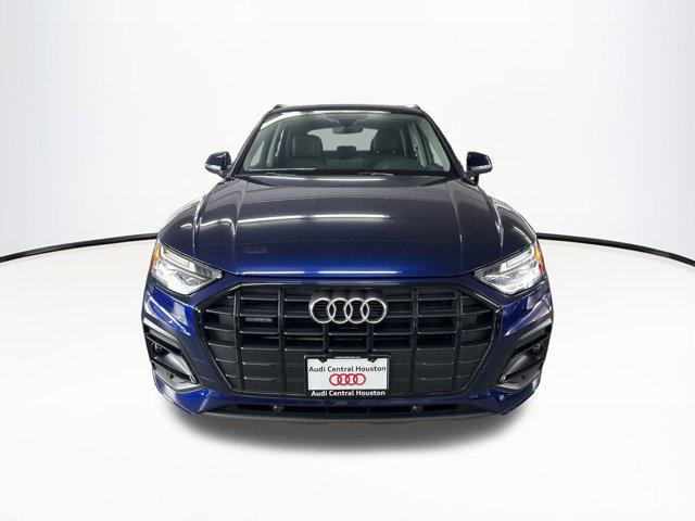 new 2025 Audi Q5 car, priced at $45,221