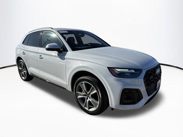 new 2025 Audi Q5 car, priced at $47,881