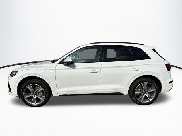 new 2025 Audi Q5 car, priced at $47,641