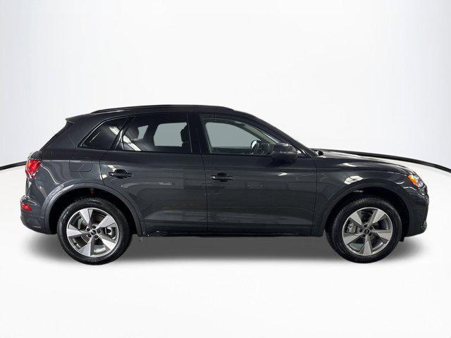 new 2025 Audi Q5 car, priced at $45,221