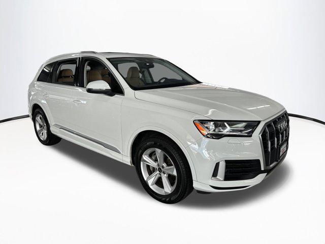 used 2024 Audi Q7 car, priced at $53,998