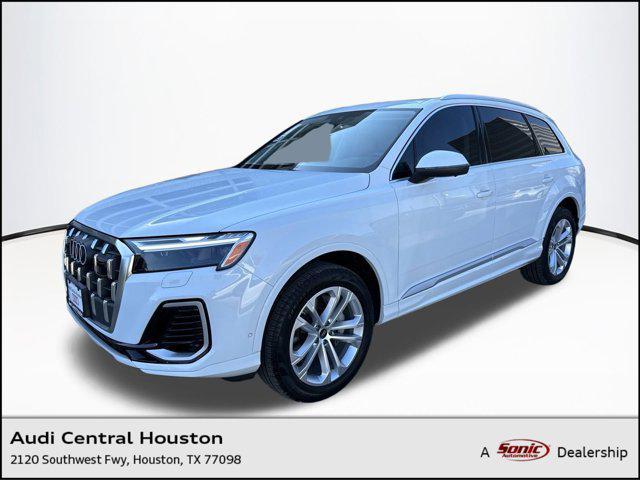 new 2025 Audi Q7 car, priced at $67,951