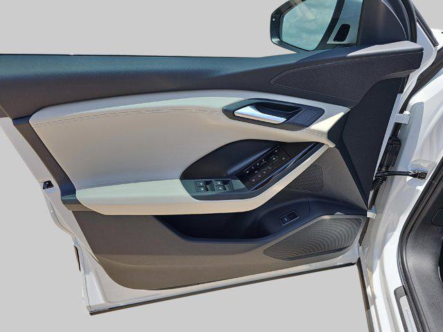 new 2025 Audi Q6 e-tron car, priced at $63,061