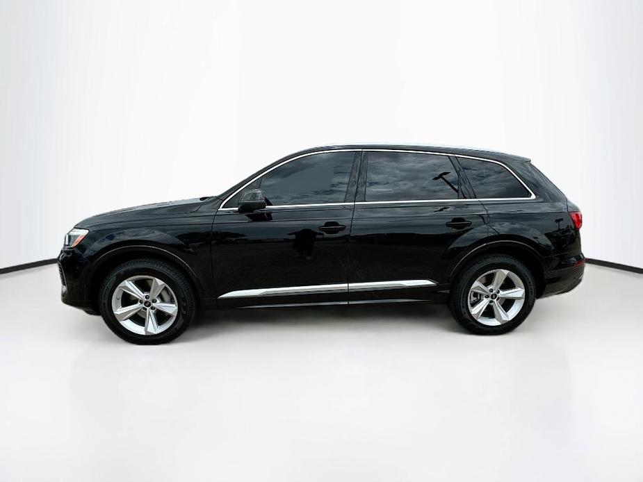 new 2025 Audi Q7 car, priced at $62,783