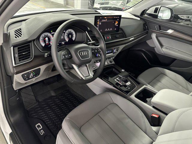 new 2025 Audi Q5 car, priced at $45,001