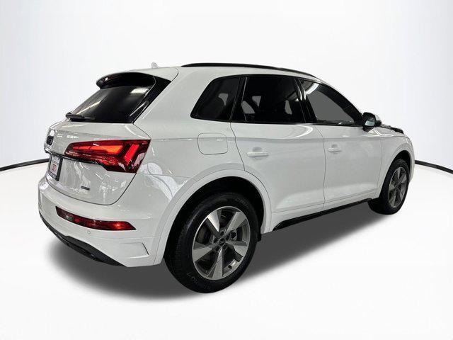 new 2025 Audi Q5 car, priced at $45,001