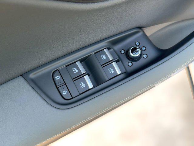 new 2026 Audi Q7 car, priced at $72,321