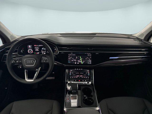 new 2025 Audi Q7 car, priced at $68,731