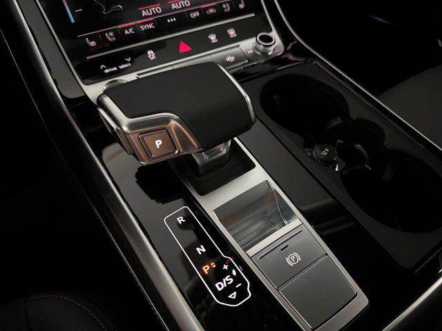 new 2025 Audi Q7 car, priced at $68,731