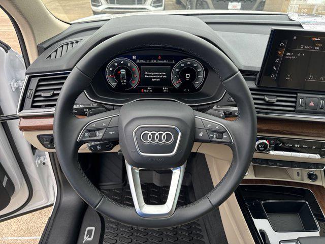 new 2025 Audi Q5 car, priced at $47,061