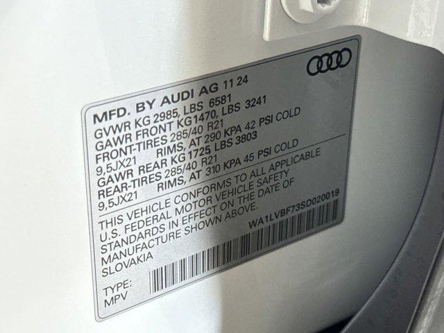 new 2025 Audi Q7 car, priced at $73,941