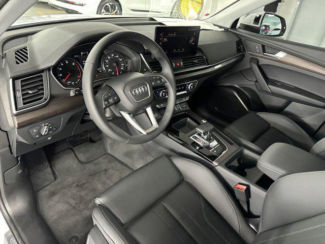 new 2024 Audi Q5 car, priced at $48,621