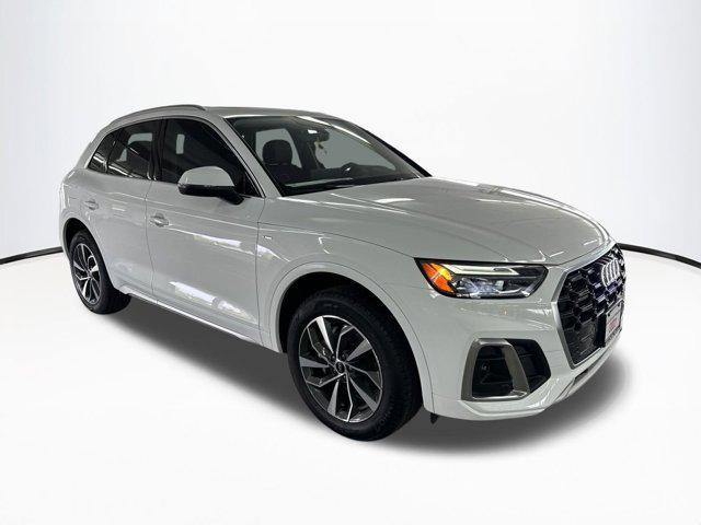 new 2024 Audi Q5 car, priced at $48,621