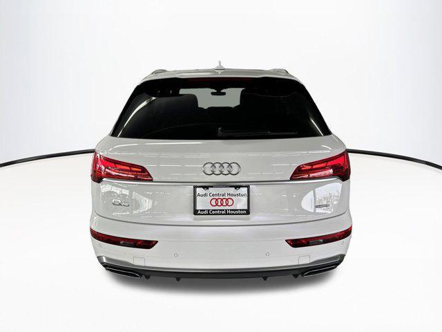 new 2024 Audi Q5 car, priced at $48,621