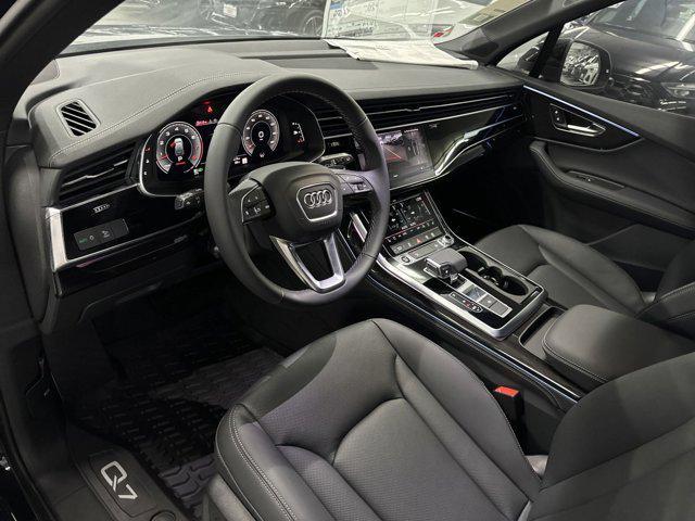 new 2025 Audi Q7 car, priced at $71,731