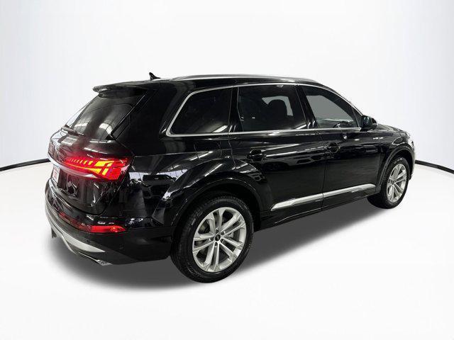 new 2025 Audi Q7 car, priced at $71,731