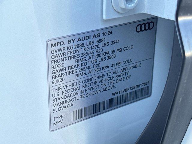 new 2025 Audi Q7 car, priced at $71,731