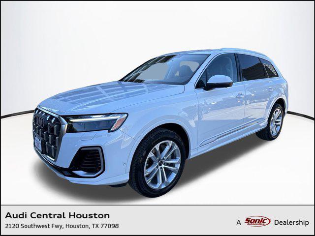 new 2025 Audi Q7 car, priced at $71,731