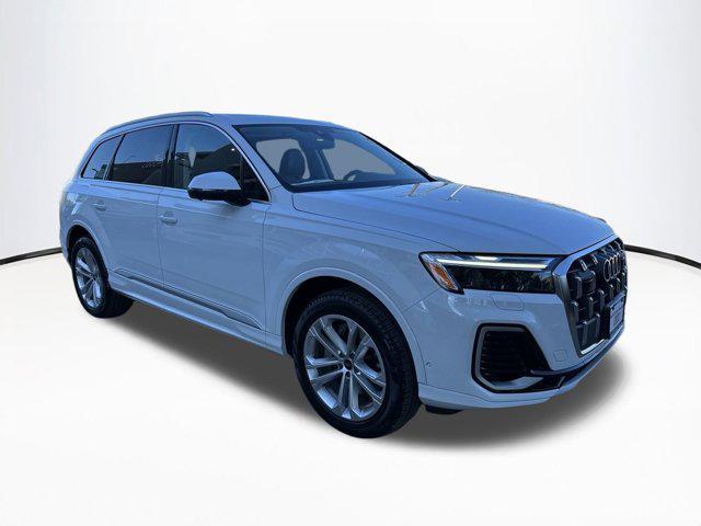 new 2025 Audi Q7 car, priced at $71,731