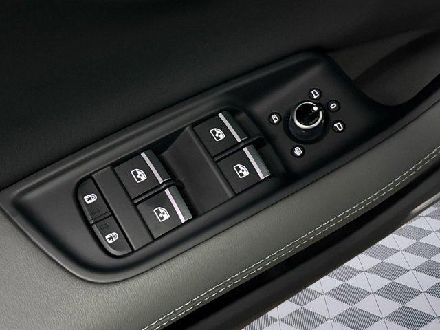 new 2025 Audi Q7 car, priced at $69,291