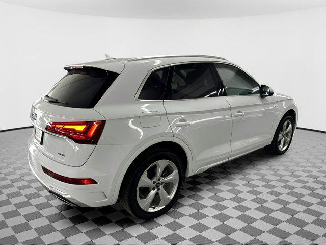 new 2025 Audi Q5 car, priced at $55,841