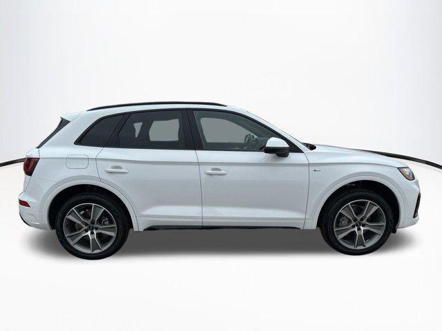 new 2025 Audi Q5 car, priced at $47,351