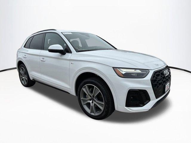 new 2025 Audi Q5 car, priced at $47,351