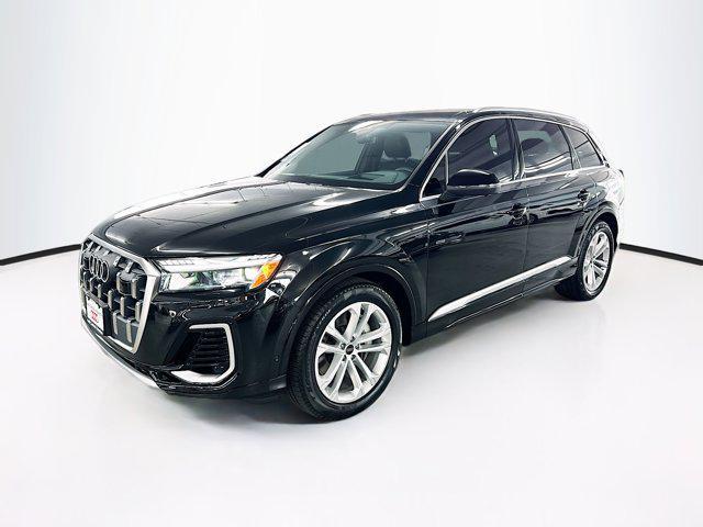 new 2025 Audi Q7 car, priced at $79,402