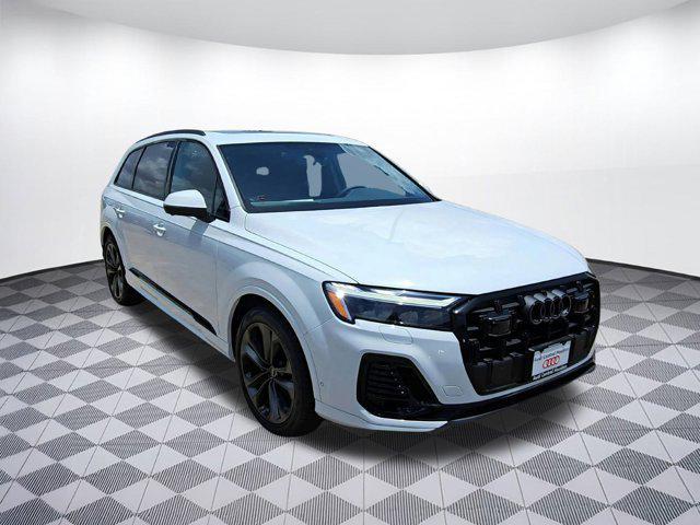 new 2025 Audi Q7 car, priced at $72,021