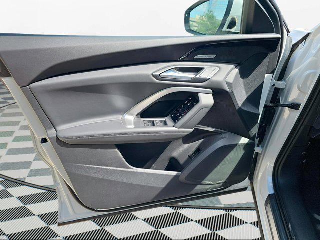 new 2025 Audi Q5 car, priced at $58,681