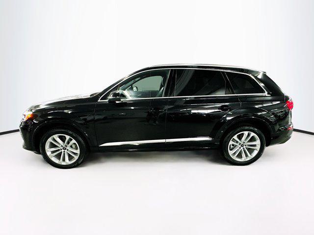 new 2025 Audi Q7 car, priced at $72,852