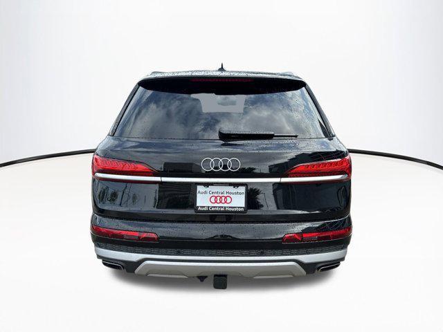 new 2025 Audi Q7 car, priced at $69,731