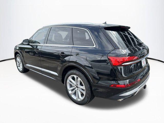 new 2025 Audi Q7 car, priced at $69,731