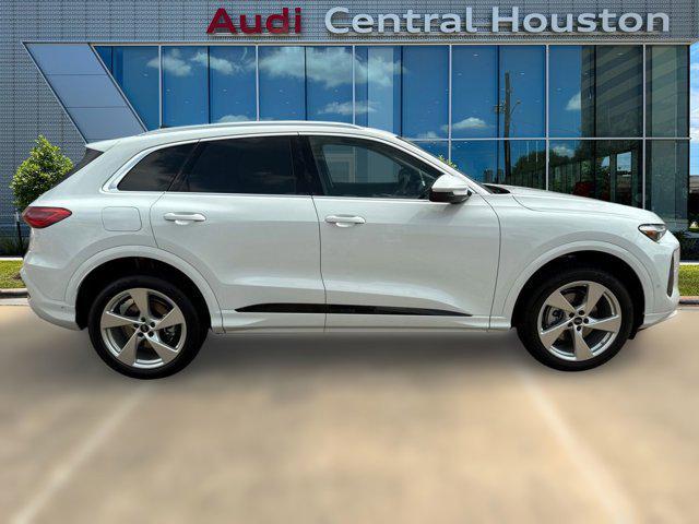 new 2025 Audi Q5 car, priced at $55,661