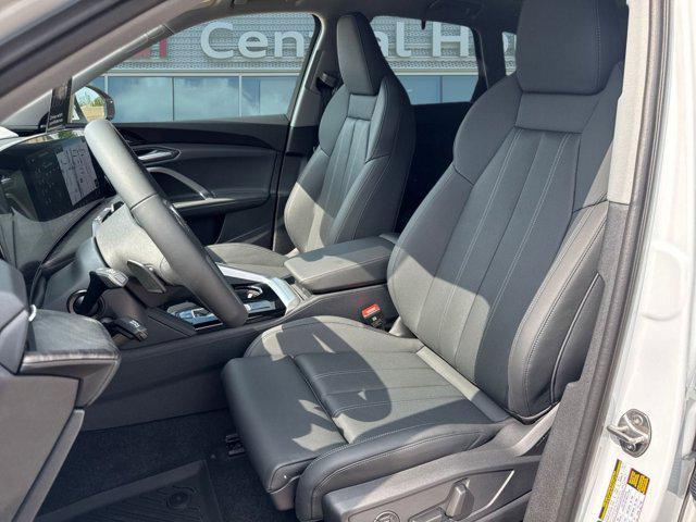 new 2025 Audi Q5 car, priced at $55,661
